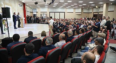 Başkan Öztekin personelle bayram sevincini paylaştı