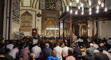 Başkan Vekili Şahin Biba, bayram sabahı öğrencilerle buluştu