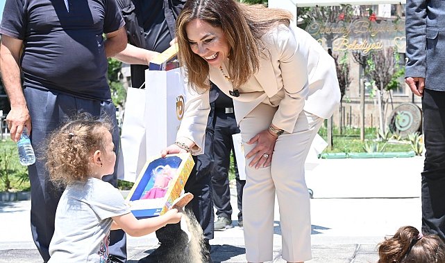 Başkan Yüceer vatandaşlarla bayramlaştı