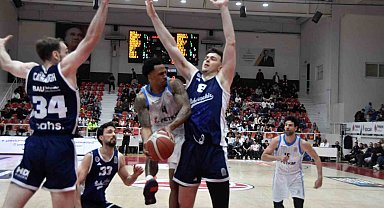 Basketbol Süper Ligi: Aliağa Petkimspor: 76 - Bahçeşehir Koleji: 95