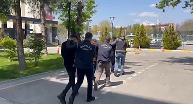 Batman'da silah operasyonu: 13 tabanca ele geçirildi