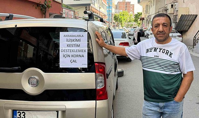Batmanlı esnaf aracına astığı yazıyla dikkat çekti: "Akrabalarımla ilişkimi kestim"