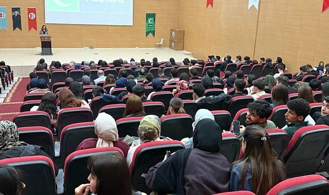 Bayburt'ta üniversite öğrencilerine bağımlılıkla mücadele anlatıldı