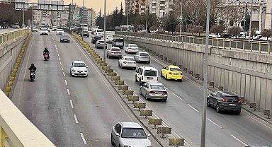 Bayram tatilinde yolda olan sürücülere hayati tavsiyeler