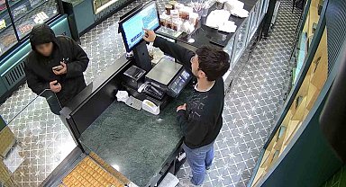 Bayrampaşa'da önce tatlı yedi, sonra hesabı ödemeden giderken iş yeri sahibini tehdit etti