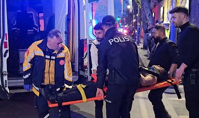 Beşiktaş'ta iki otomobil kafa kafaya çarpıştı: 9 yaralı