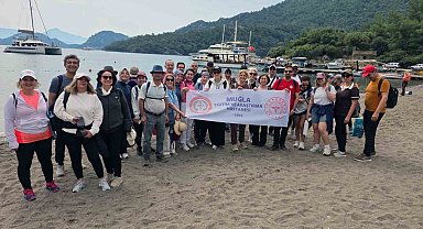 Beyaz önlüklüler sağlık ve bir ruhu için doğada buluştu