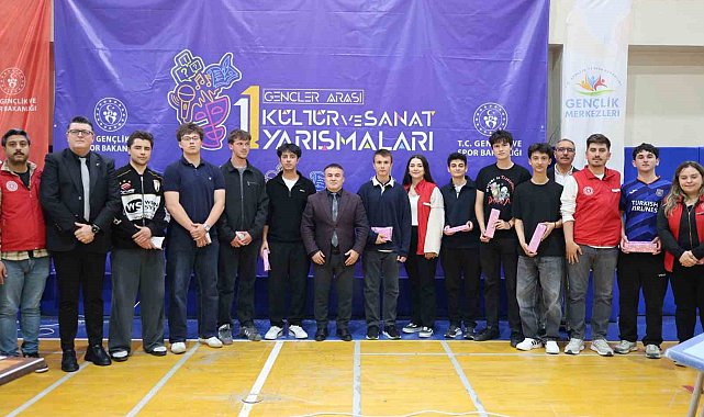Bilecik'te gençler bilgi için yarıştı