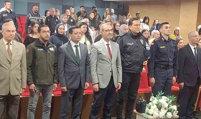 Bilecik'te kadına yönelik şiddetle mücadele semineri