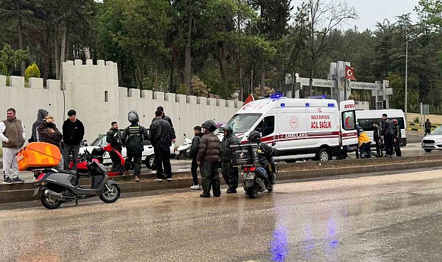 Bilecik'te ticari araç ile motosiklet çarpıştı; 1 yaralı