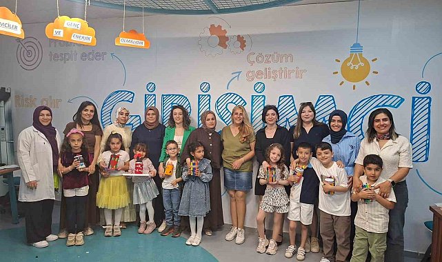 Bilim Yunusemre'de Anneler Günü etkinliği