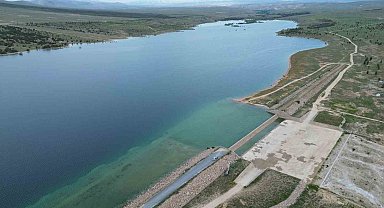 Bir yıl önce kuruyan baraj, son yağışlarla birlikte tamamen doldu