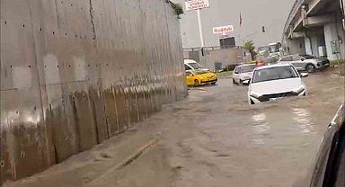 Bolu'da sağanak ve dolu sonrası iş yerlerini su bastı