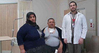 Boynundaki 542 gramlık kitle başarıyla çıkarıldı