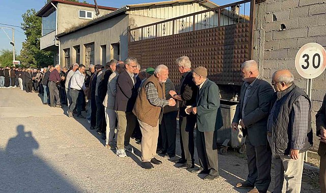 Bu kuyruğun sonu görülmedi