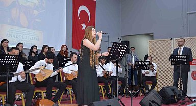 Bulanık'ta "Anadolu İzleri Halk Konseri" büyük ilgi gördü