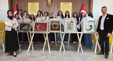 Burhaniye'de Filoğrafi kursundaki eserler ilgi gördü