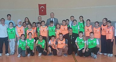 Burhaniye'de Geleneksel Çocuk Oyunları etkinliği başladı
