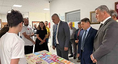 Burhaniye'de TÜBİTAK 4006-A Bilim Fuarı düzenlendi
