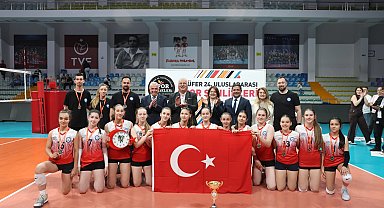 Bursa Nilüfer Spor Şenlikleri 'Kardeş Kentler Turnuvası' ile sona erdi