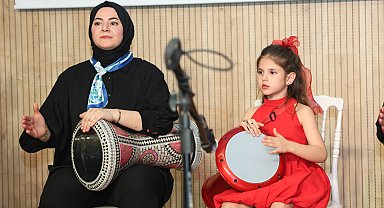 Bursa Osmangazi'de aynı sahnede ritim tuttular