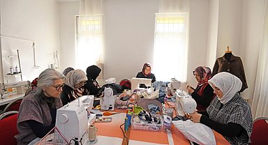 Bursa Osmangazi'de kadınlar geri dönüşümle üretiyor