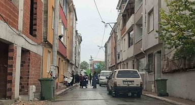 Bursa'da balkondan düşen kadın ağır yaralandı