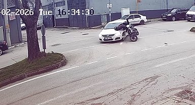 Bursa'da otomobil motosikletle çarpıştı: 1 yaralı