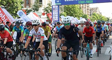 Bursa'da pedallar 'Daha Fazla Kadın Yarışmacı' için döndü