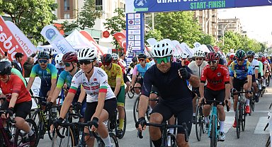 Bursa'da pedallar 'Daha Fazla Kadın Yarışmacı' için döndü