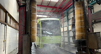 Bursa'da toplu ulaşım araçlarında bayram temizliği