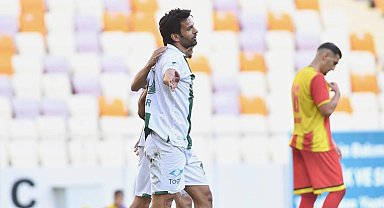 Bursaspor'da kaptan veda etti; Muhammet Demir ile yollar ayrıldı