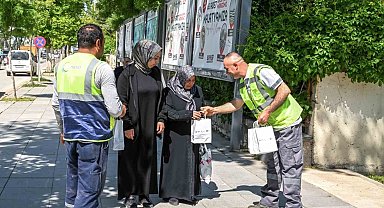Büyükşehir Belediyesi vatandaşlara ücretsiz 20 bin fide dağıttı