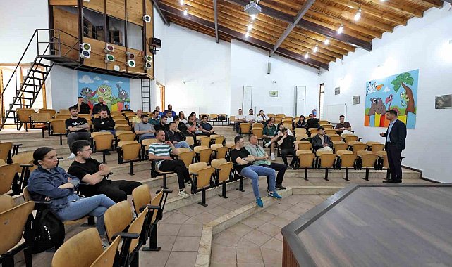 Büyükşehir'den evcil hayvan işletmelerine eğitim