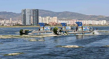 Büyükşehir'den Körfez'de temizlik mesaisi