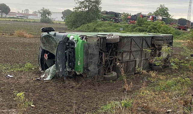 Çanakkale'de otobüs devrildi: Çok sayıda yaralı var