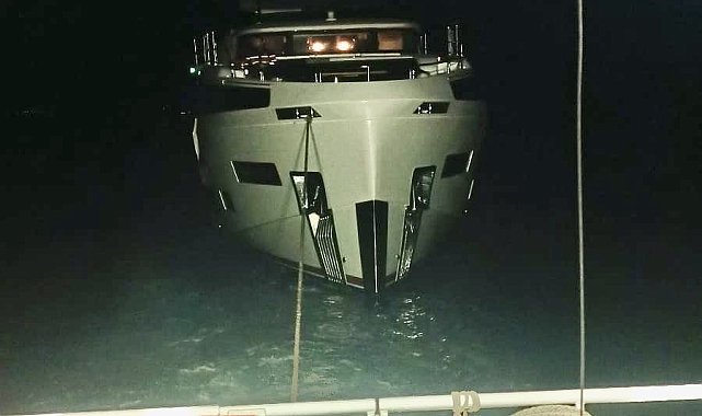 Çanakkale'de sürüklenen teknedeki 4 kişi kurtarıldı