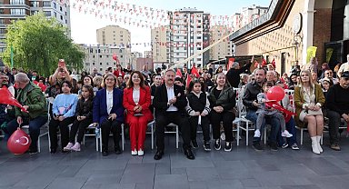 Çarşı Melikgazi'de 19 Mayıs coşkusu