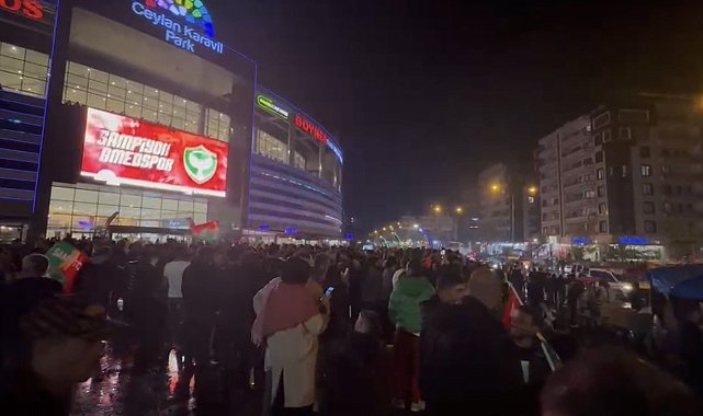Ceylan Karavil Park AVM'de şampiyonluk coşkusu