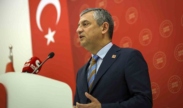 CHP Genel Başkanı Özel: "Hangi partiden olursa olsun tüm gençler bizim gençlerimizdir"