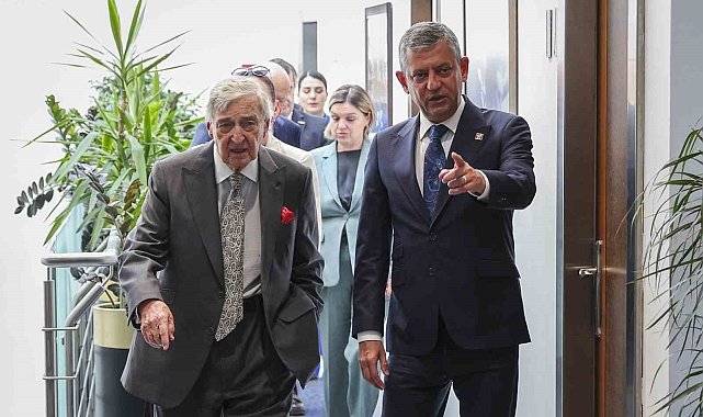 CHP Genel Başkanı Özel, Rahmi Koç ve Ali Koç'u kabul etti
