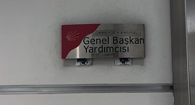 CHP'de tahliye sonrası temizlik çalışmaları devam ediyor