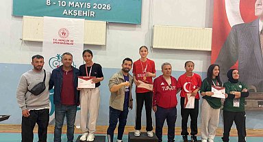 Çifte şampiyon Sudenaz'dan Manisa'ya gurur