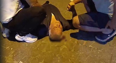 Çıkan kavgada başından yaralandı, kanlar içinde yerde kaldı