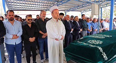 Cinayete kurban giden Kübra Yapıcı son yolculuğuna uğurlandı