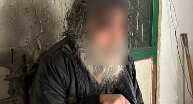 Çöp evin altından dram çıktı: "Bir senedir dışarı çıkmıyorum"