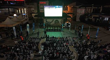 Çorum FK taraftarları play-off maçını dev ekrandan izledi