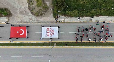 Çorum'da gençlerden "Şehitlere Saygı ve Vefa Yürüyüşü"
