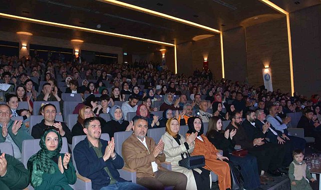 Çorum'da Gençlik Korosu'ndan 19 Mayıs konseri