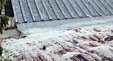 Çorum'da sağanak ve dolu hayatı olumsuz etkiledi
